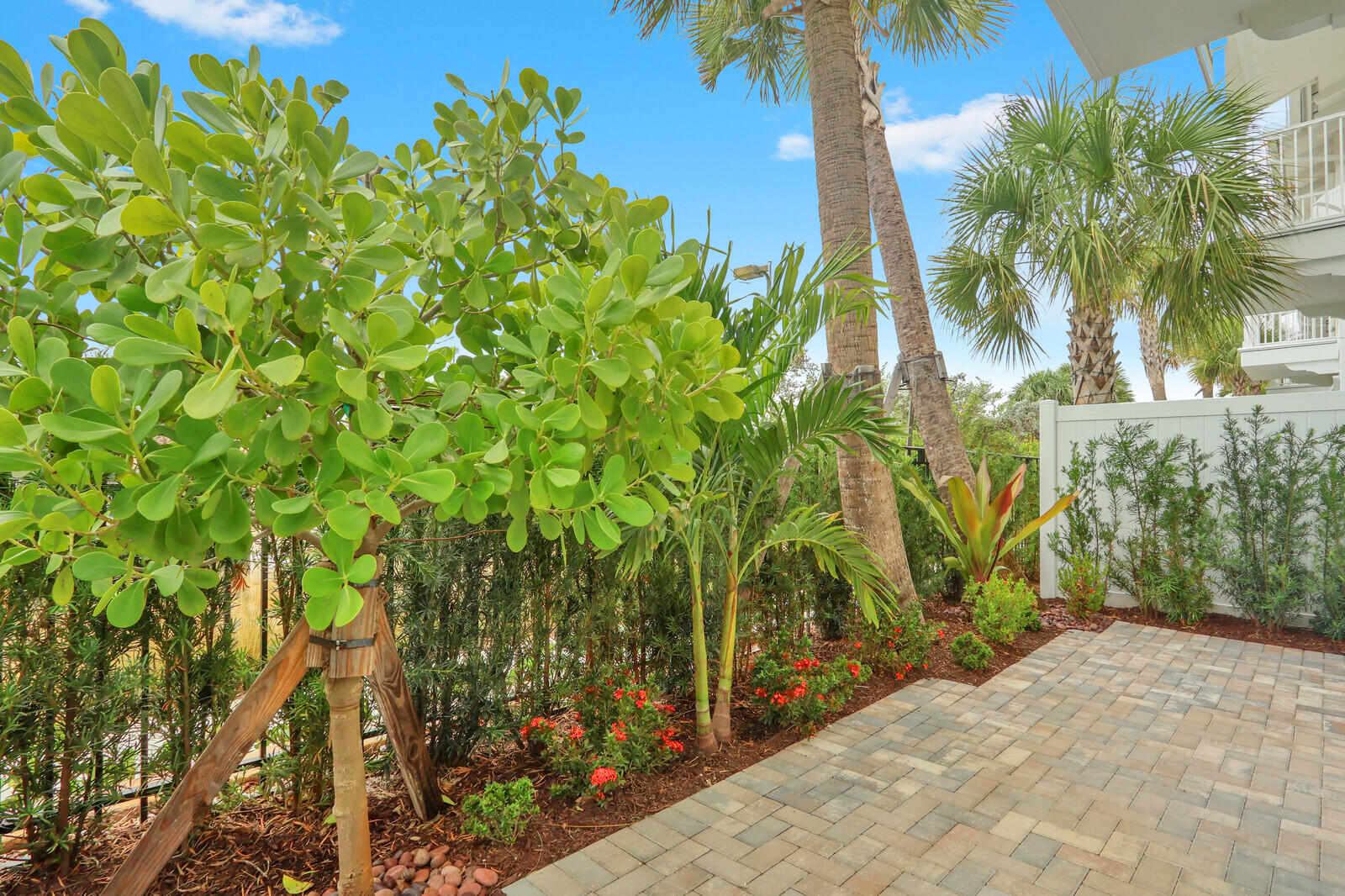 120 Water Pointe Place, Unit 1 Jupiter, FL 33477 - Photo 29 of 43 Open Patio