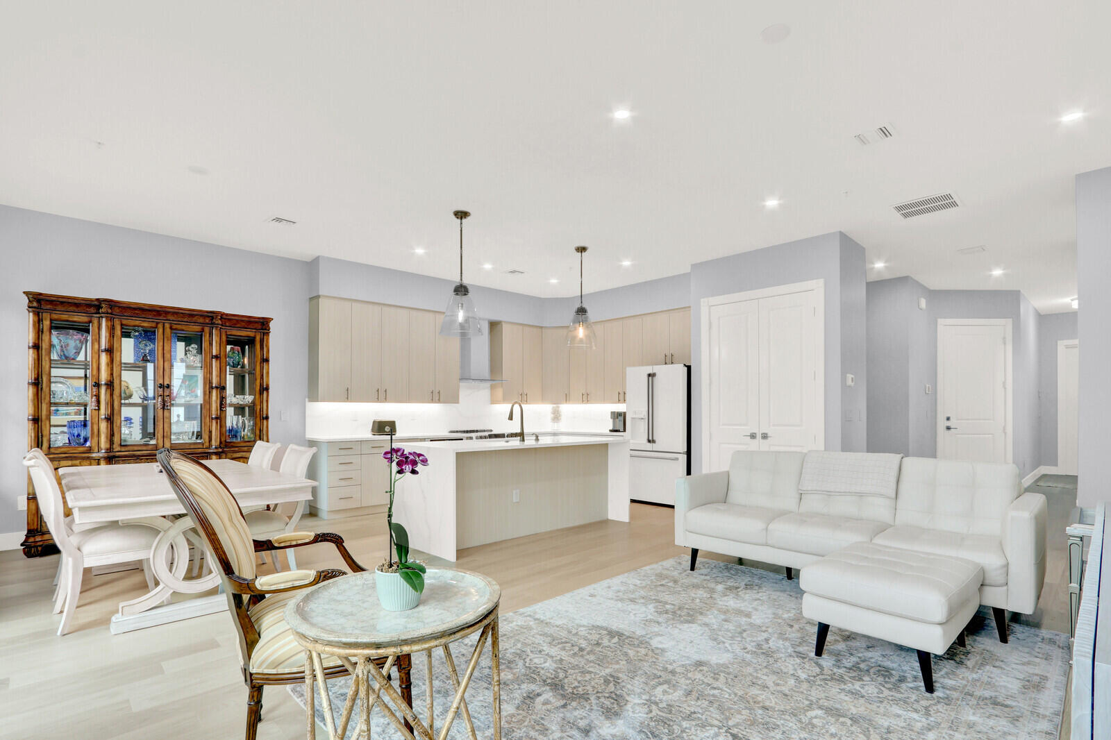 120 Water Pointe Place, Unit 1 Jupiter, FL 33477 - Photo 5 of 43 Living Area