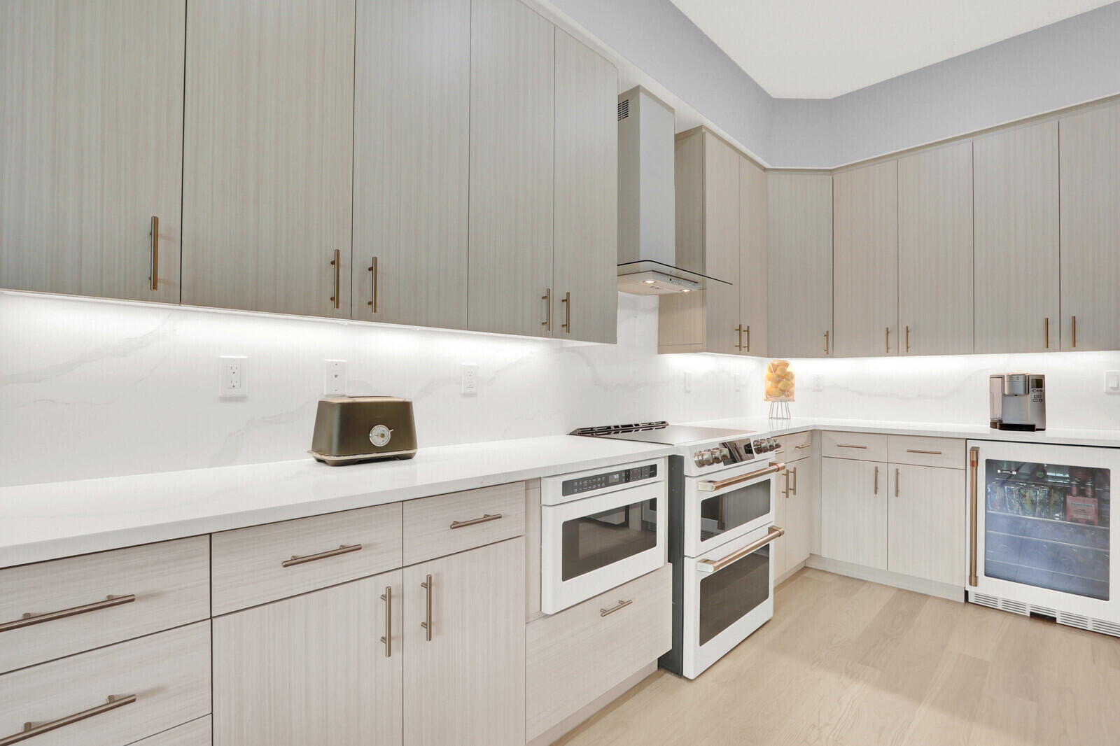 120 Water Pointe Place, Unit 1 Jupiter, FL 33477 - Photo 10 of 43 Kitchen