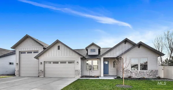 $699,900 | 9887 West Snow Wolf Lane, Star, ID 83669