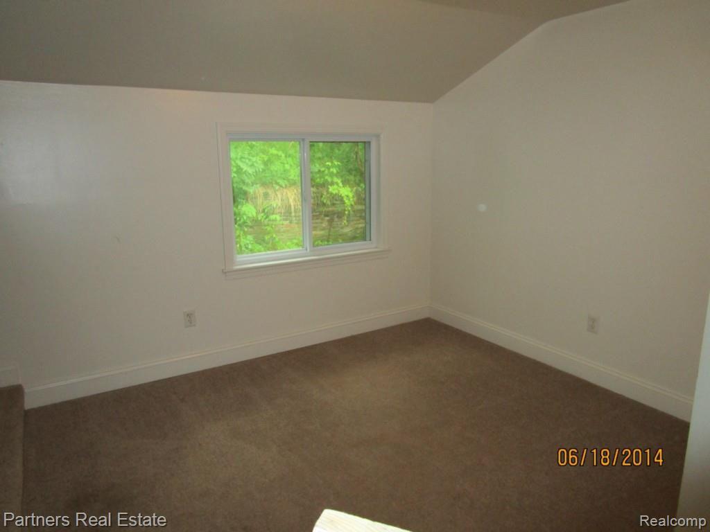 369 Chilson Road Howell, MI 48843 - Photo 7 of 12 Bedroom 2.jpg