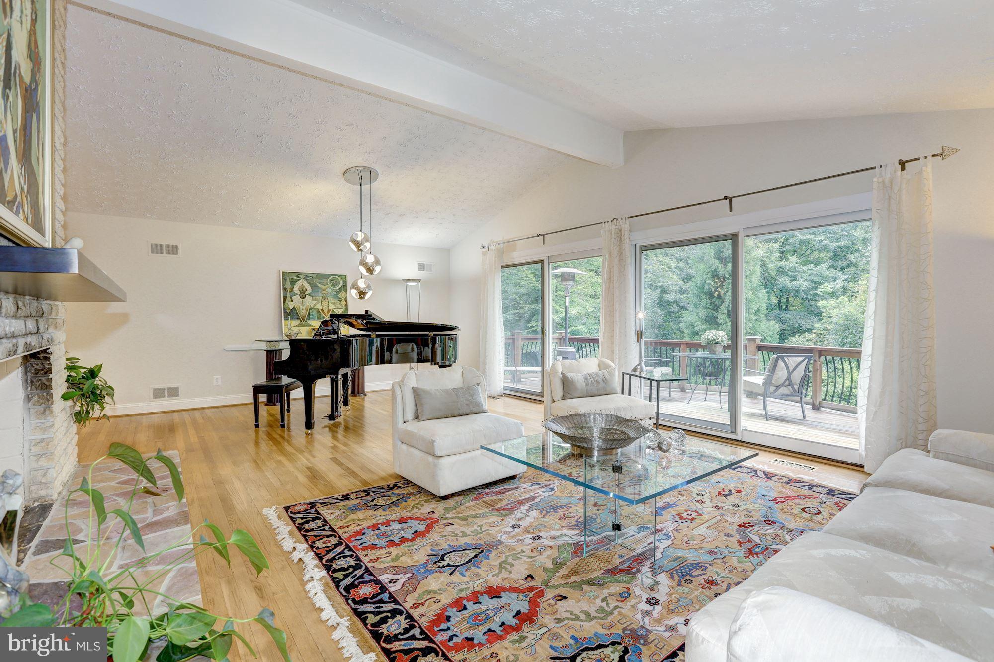 7400 Arrowood Road Bethesda, MD 20817 - Photo 6 of 30 Main Level - Living Room