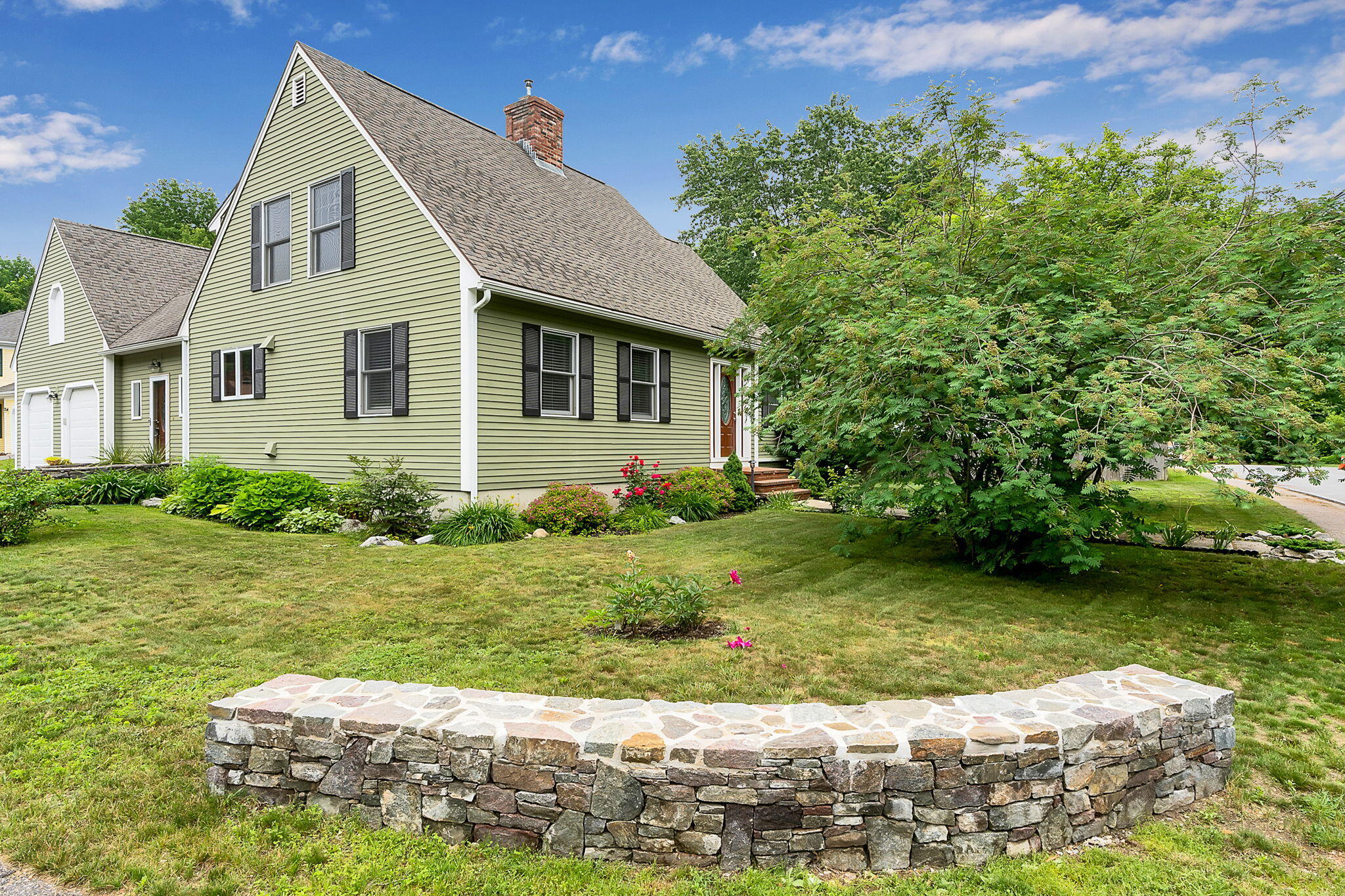 19 Roaring Brook Road Portland, ME 04103 - Photo 8 of 48 5-web-or-mls-19RoaringBrook-44