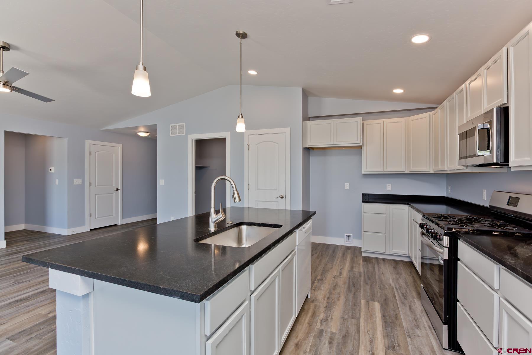 625 Nuvue Delta, CO 81416 - Photo 13 of 41