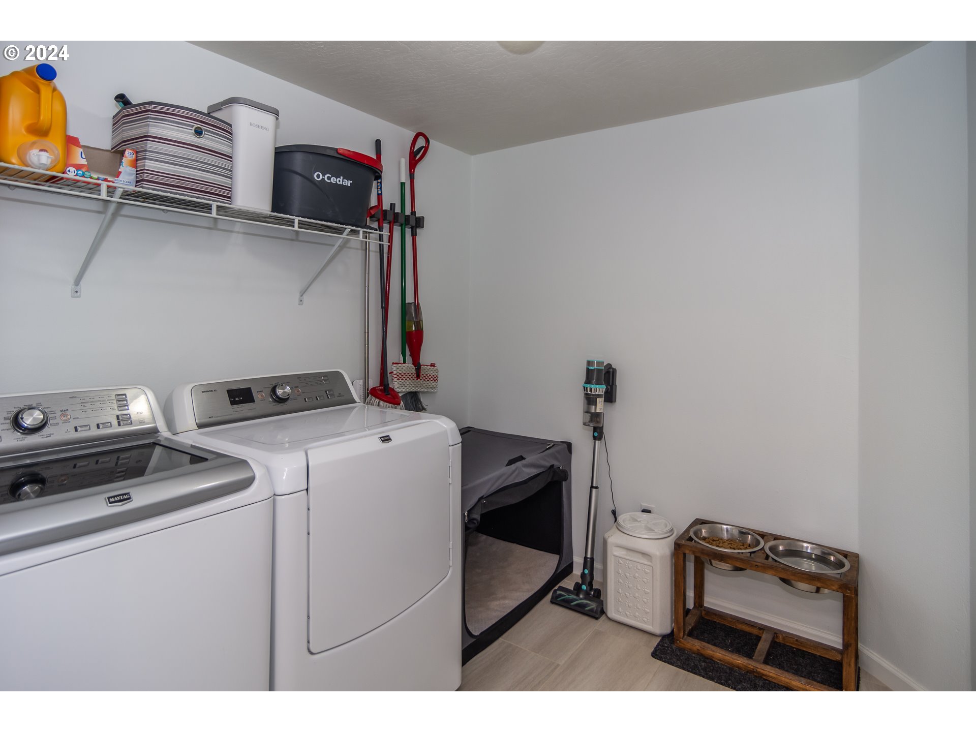 1213 Colonial Road Roseburg, OR 97471 - Photo 21 of 48 Gallery Image 21