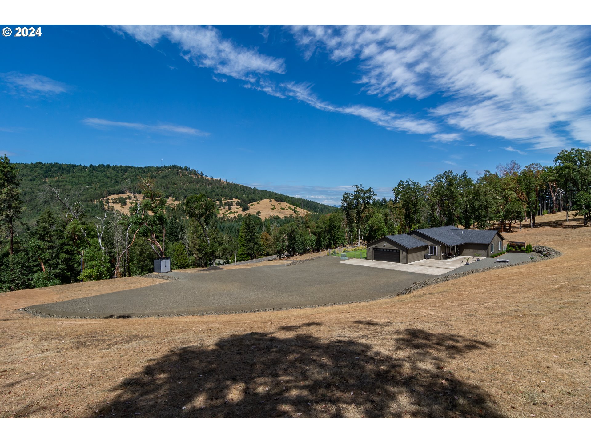 1213 Colonial Road Roseburg, OR 97471 - Photo 41 of 48 Gallery Image 41