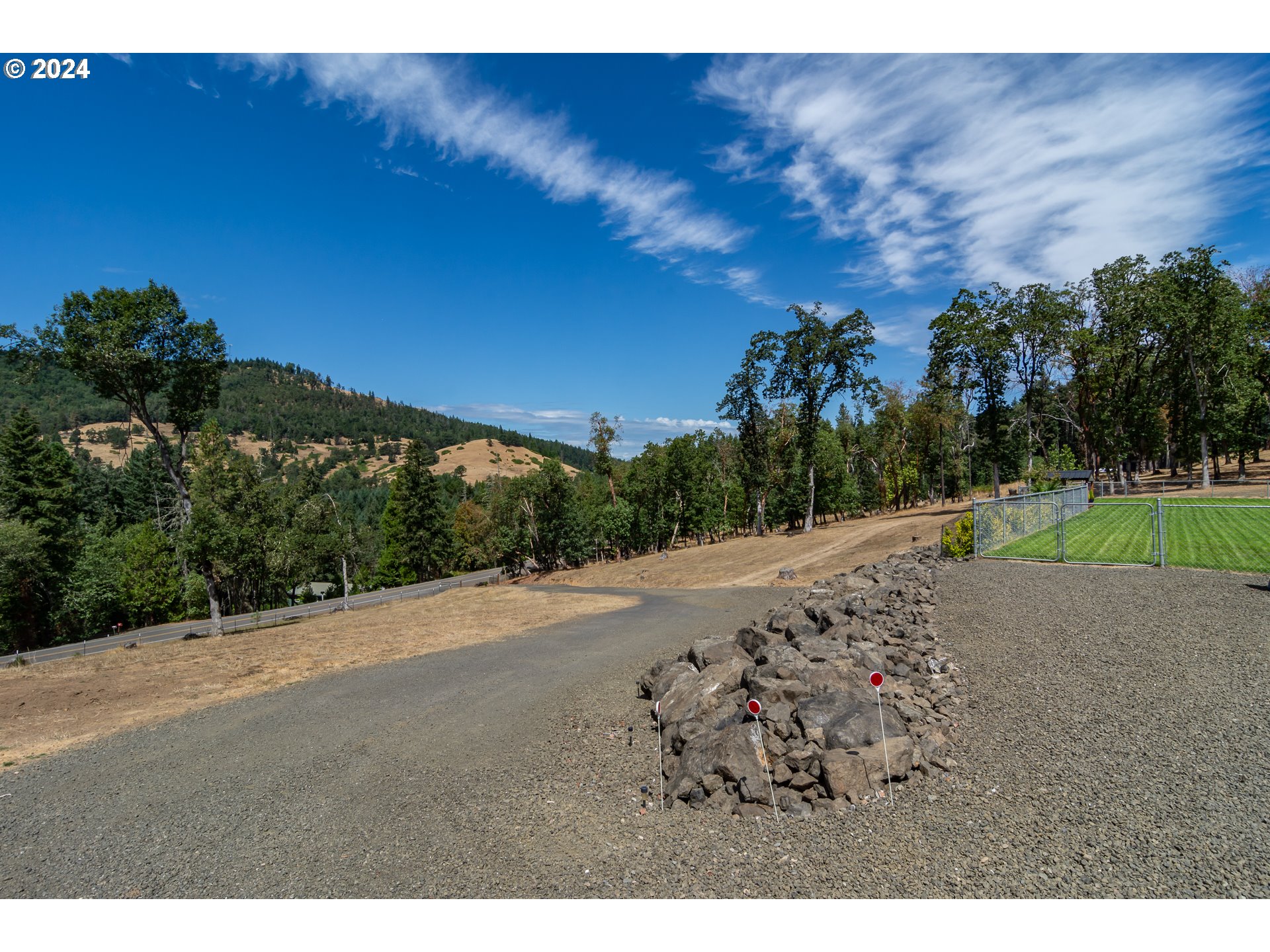 1213 Colonial Road Roseburg, OR 97471 - Photo 44 of 48 Gallery Image 44