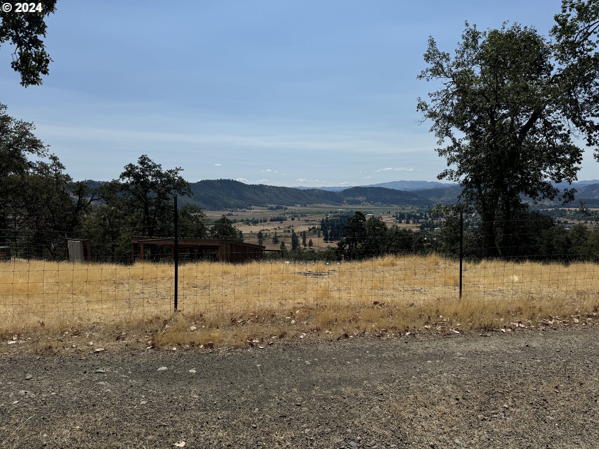 1213 Colonial Road Roseburg, OR 97471 - Photo 45 of 48 Gallery Image 45