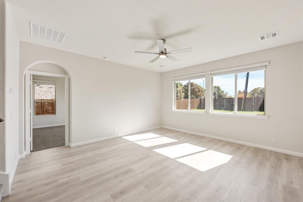 2814 Ocean Drive Lancaster, TX 75146 - Photo 17 of 39