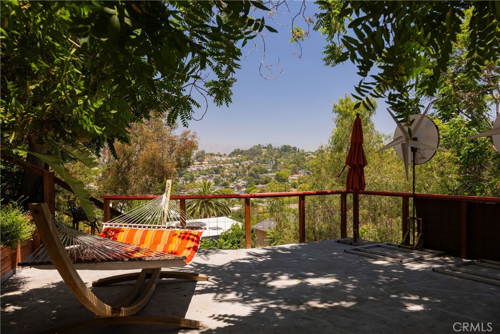 5341 Monterey Road Los Angeles, CA 90042 - Photo 33 of 40 backyard top level access from property side stairs