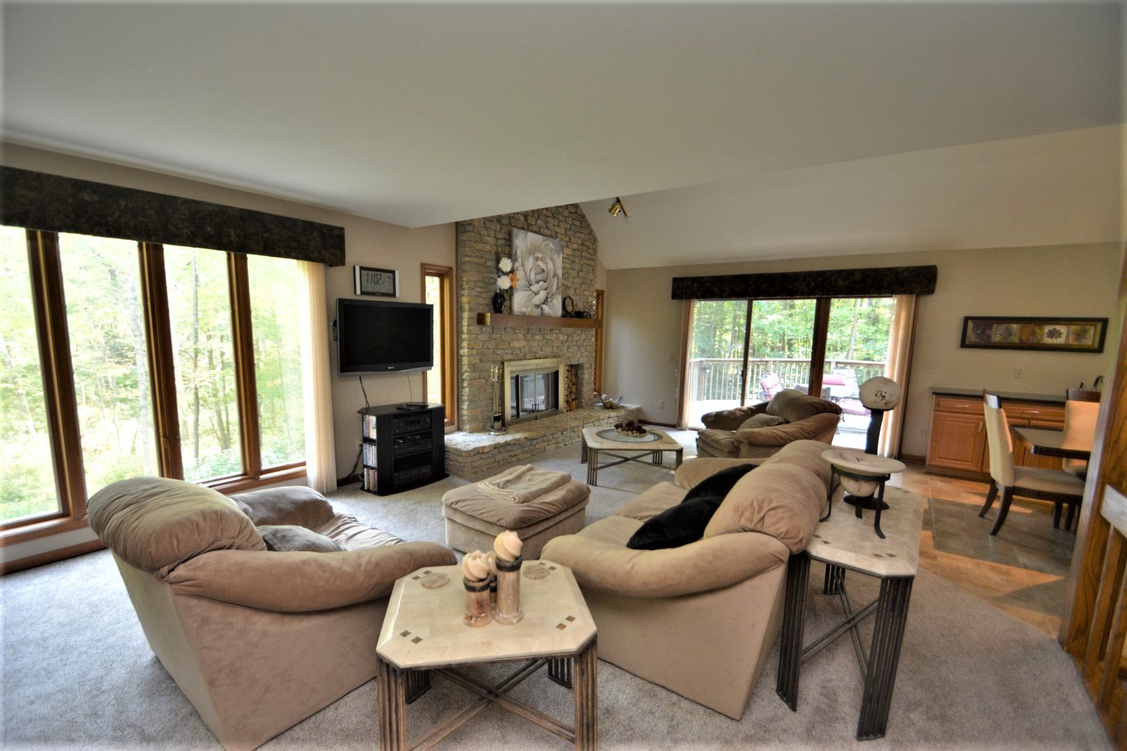 5721 Devils Hollow Road Fort Wayne, IN 46814 - Photo 4 of 36