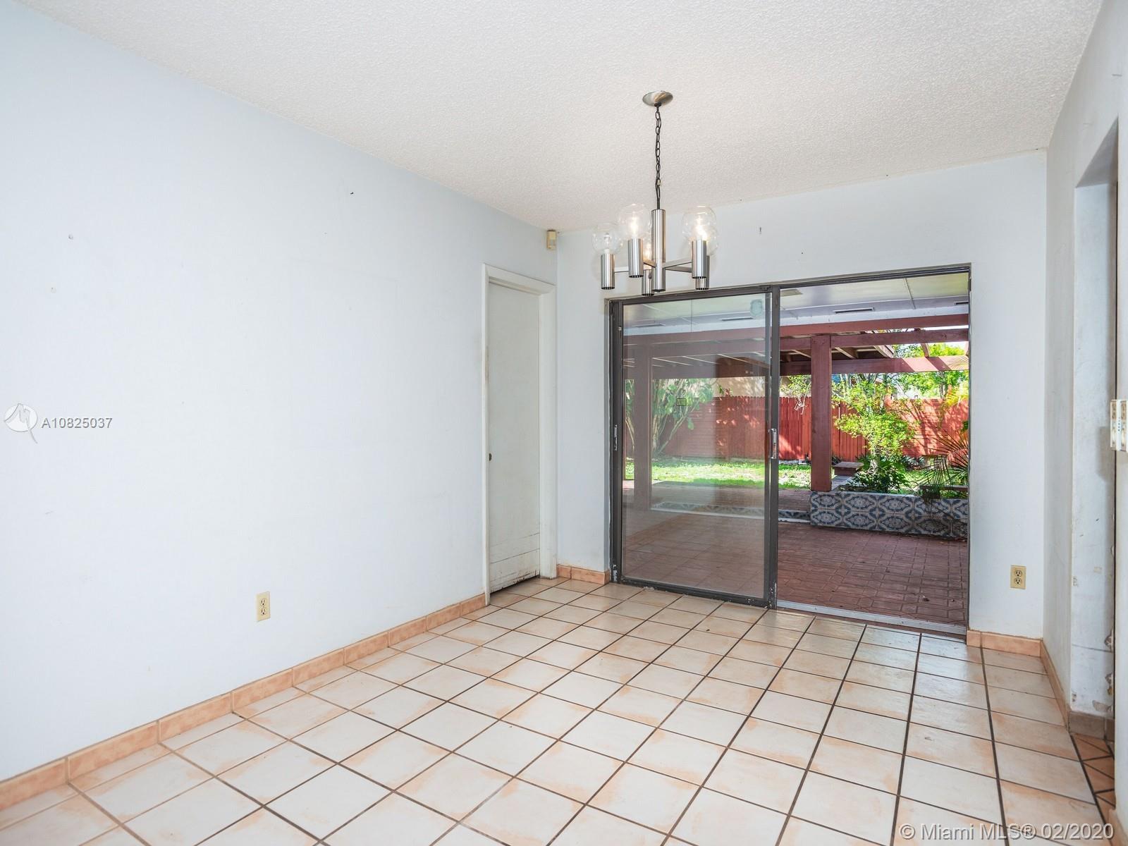 6741 Stonehaven Road Miami Lakes, FL 33014 - Photo 4 of 13 Gallery Image 4
