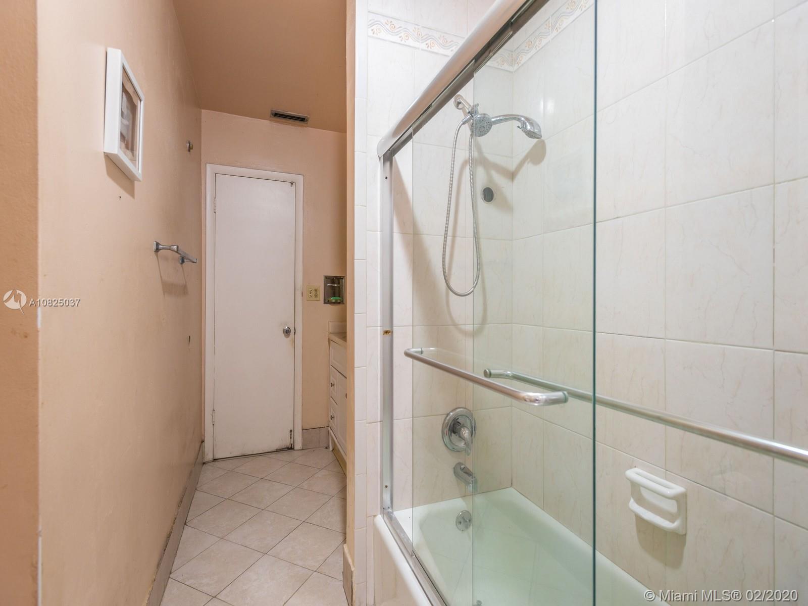 6741 Stonehaven Road Miami Lakes, FL 33014 - Photo 8 of 13 Gallery Image 8