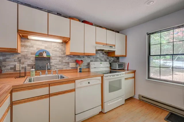 $2,200 | 64 Wildflower Trail, Unit 18, Conway, NH 03860