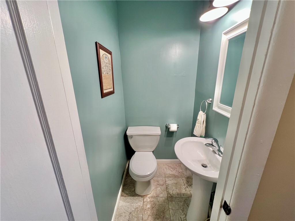 20 Stevens Road Cranston, RI 02910 - Photo 19 of 38