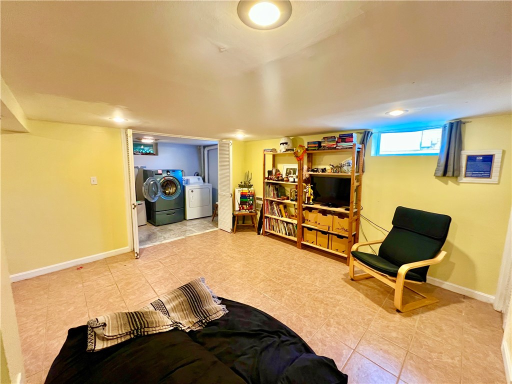 20 Stevens Road Cranston, RI 02910 - Photo 33 of 38