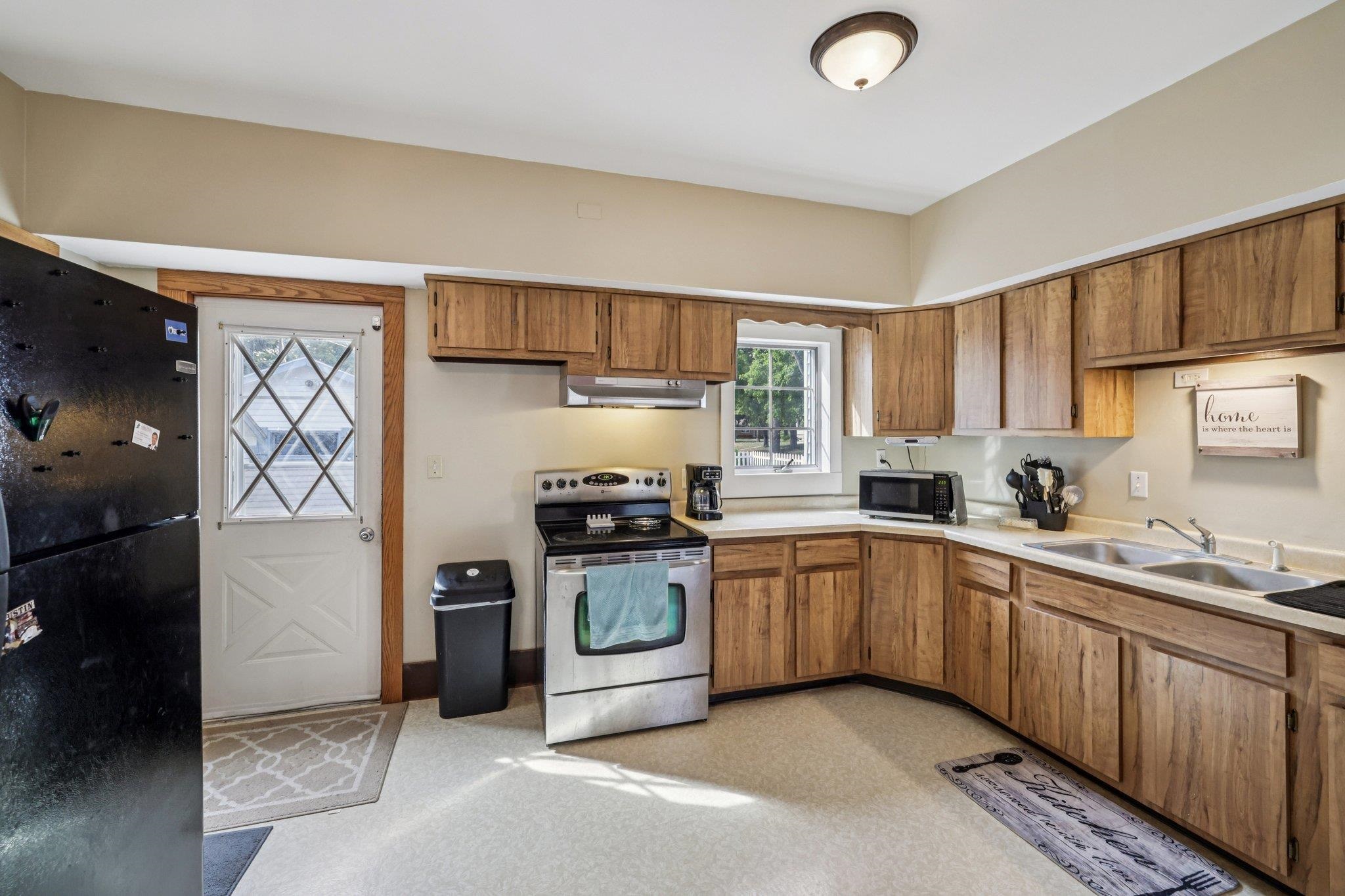 125 Monroe Street Fort Atkinson, WI 53538 - Photo 16 of 36