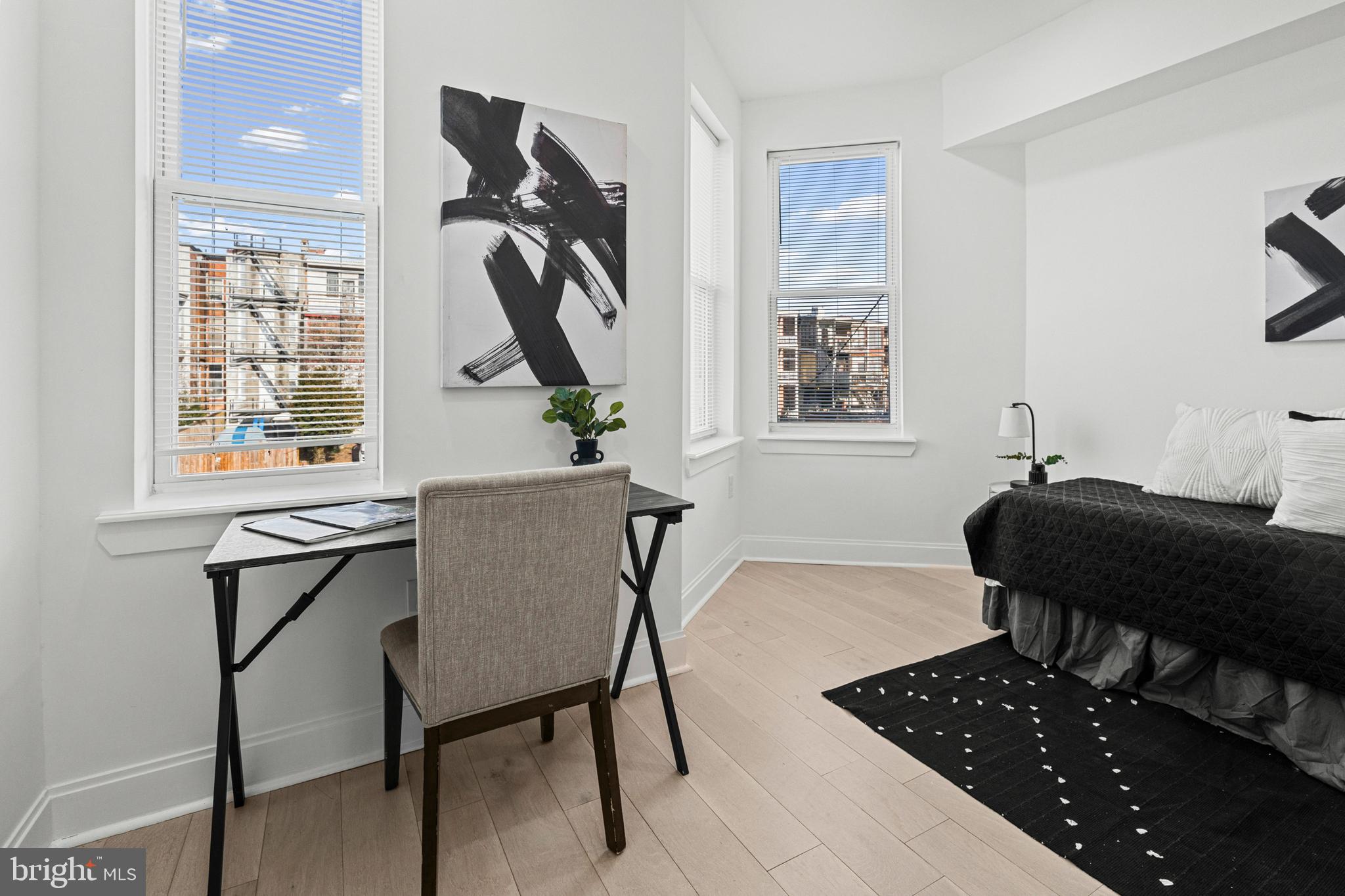 2321 Madison Avenue Baltimore, MD 21217 - Photo 26 of 55 a living room with furniture and a window