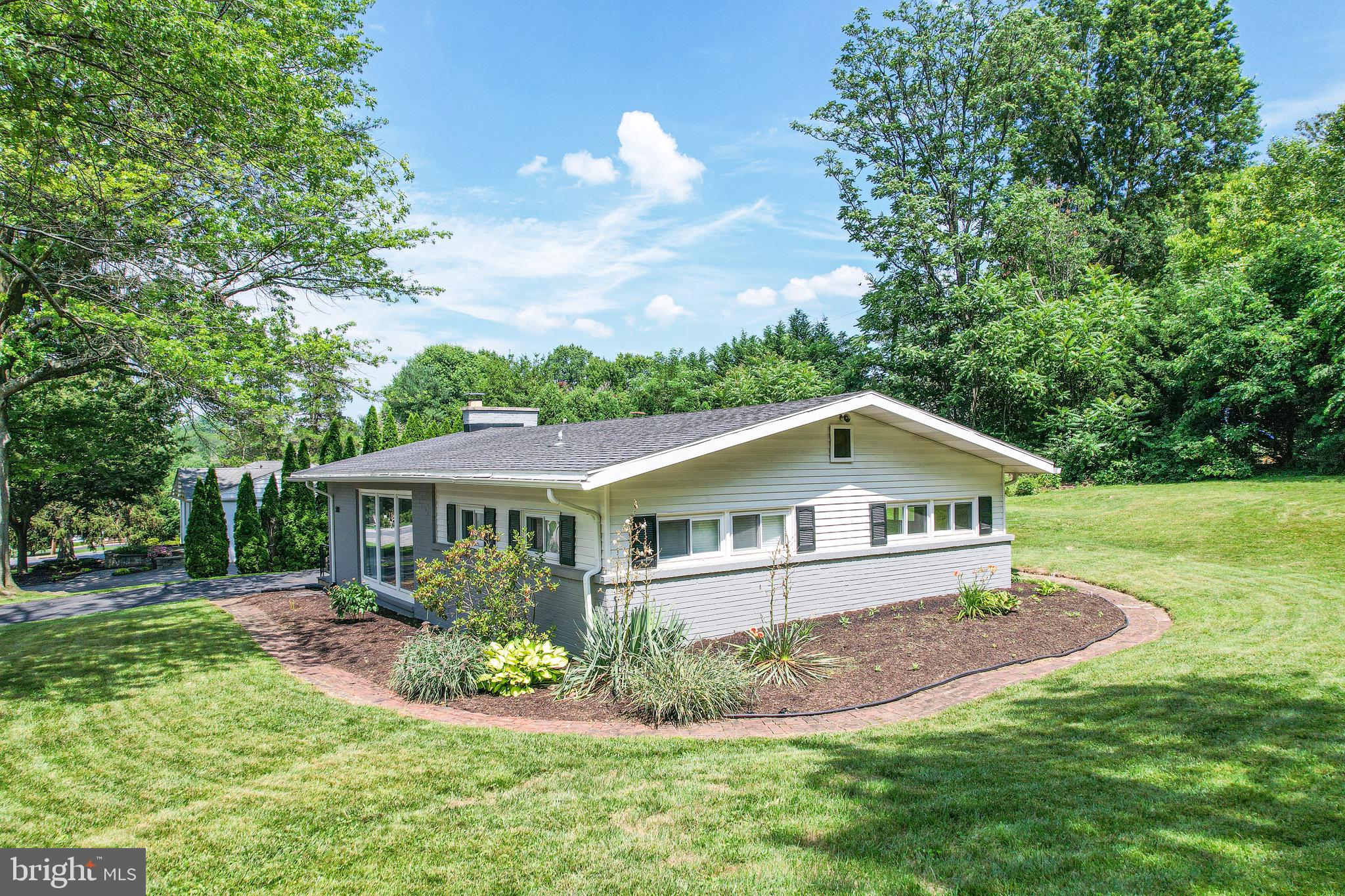 500 Greendale Road York, PA 17403 - Photo 1 of 45 Gallery Image 1