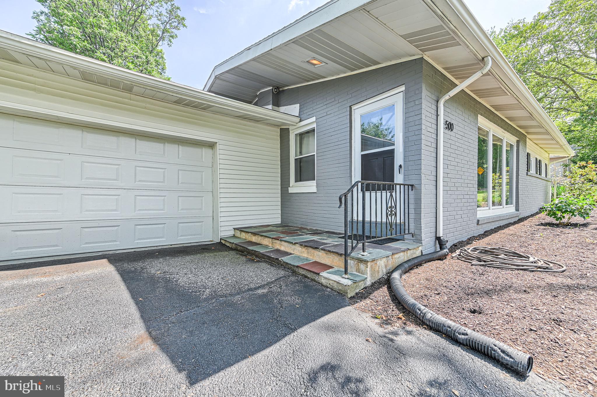 500 Greendale Road York, PA 17403 - Photo 11 of 45 Gallery Image 11