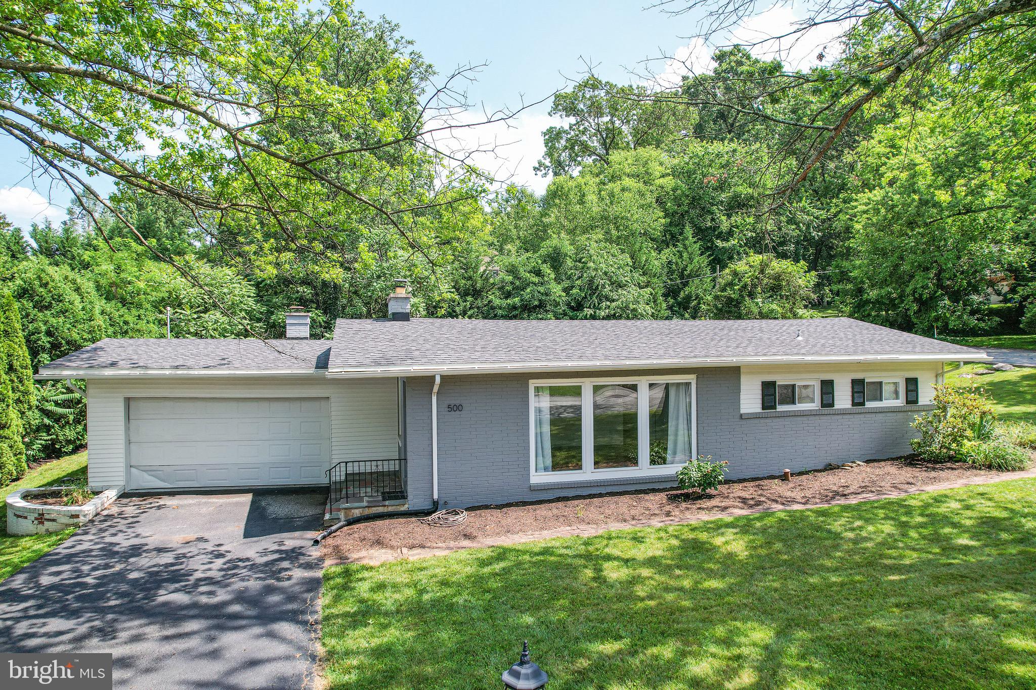 500 Greendale Road York, PA 17403 - Photo 2 of 45 New garage door installed 7/10/23