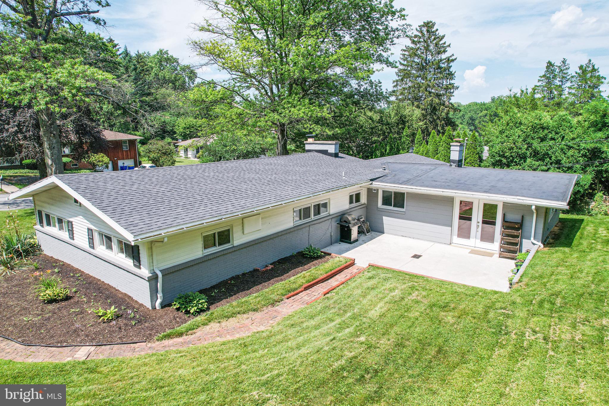 500 Greendale Road York, PA 17403 - Photo 9 of 45 Gallery Image 9