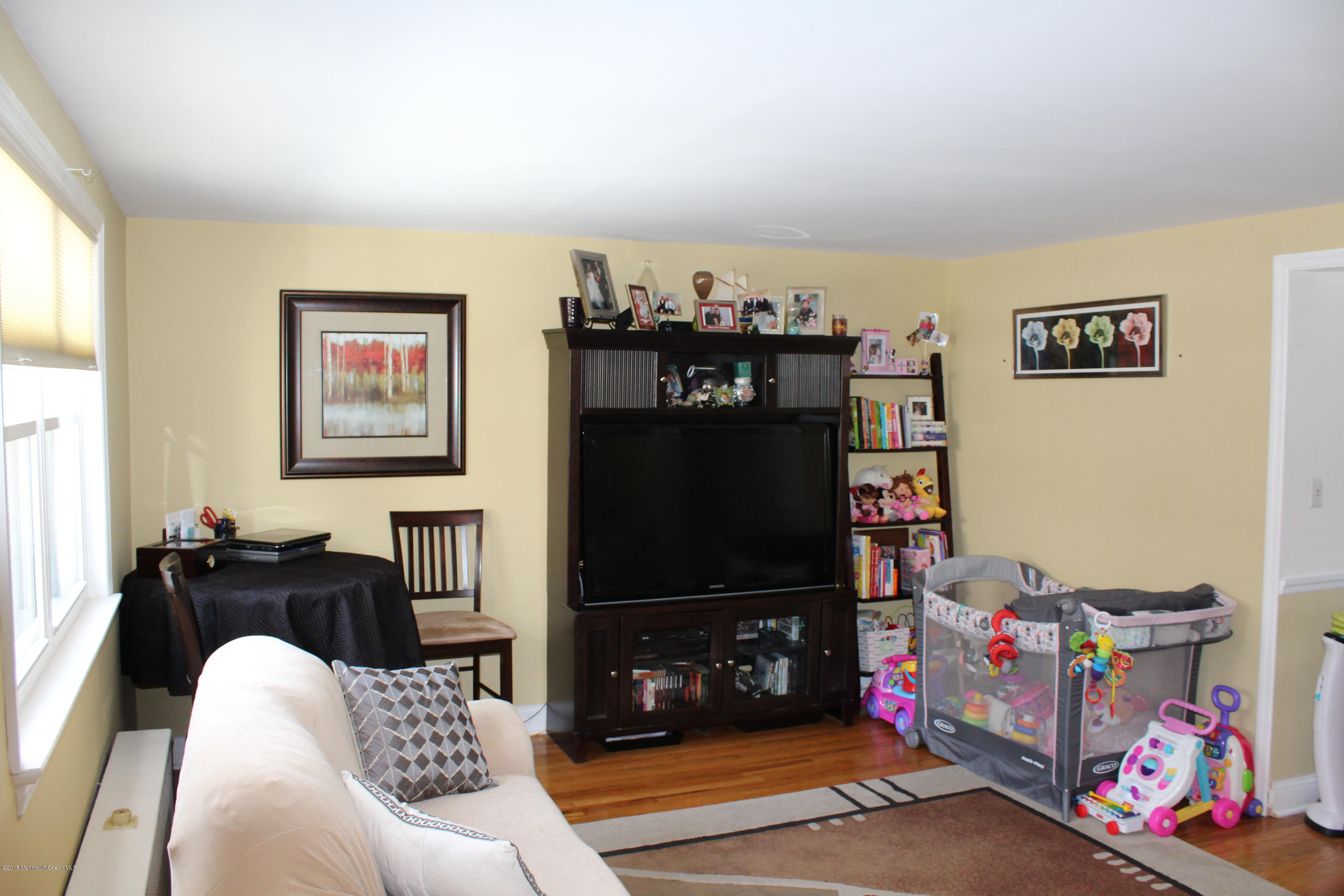151 Manor Drive Red Bank, NJ 07701 - Photo 15 of 16 Living Room Presentation
