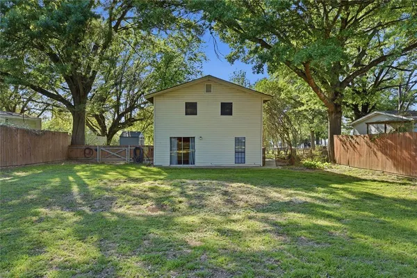 $275,000 | 120 Prairie Drive, Mabank, TX 75156