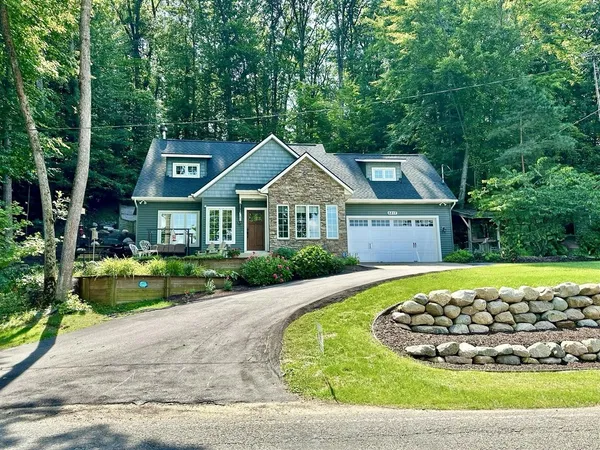 $629,900 | 5217 South Centerline Road, Newaygo, MI 49337