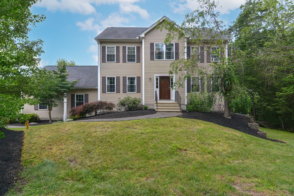 261 Billings Road Fitchburg, MA 01420 - Photo 1 of 42 Gallery Image 1