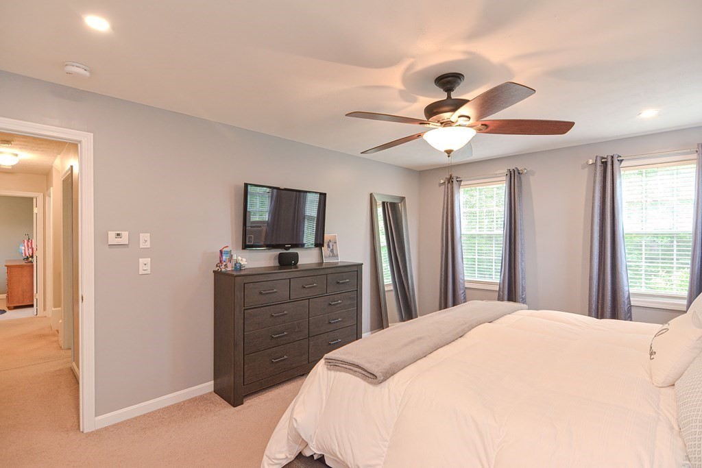 261 Billings Road Fitchburg, MA 01420 - Photo 18 of 42 Gallery Image 18