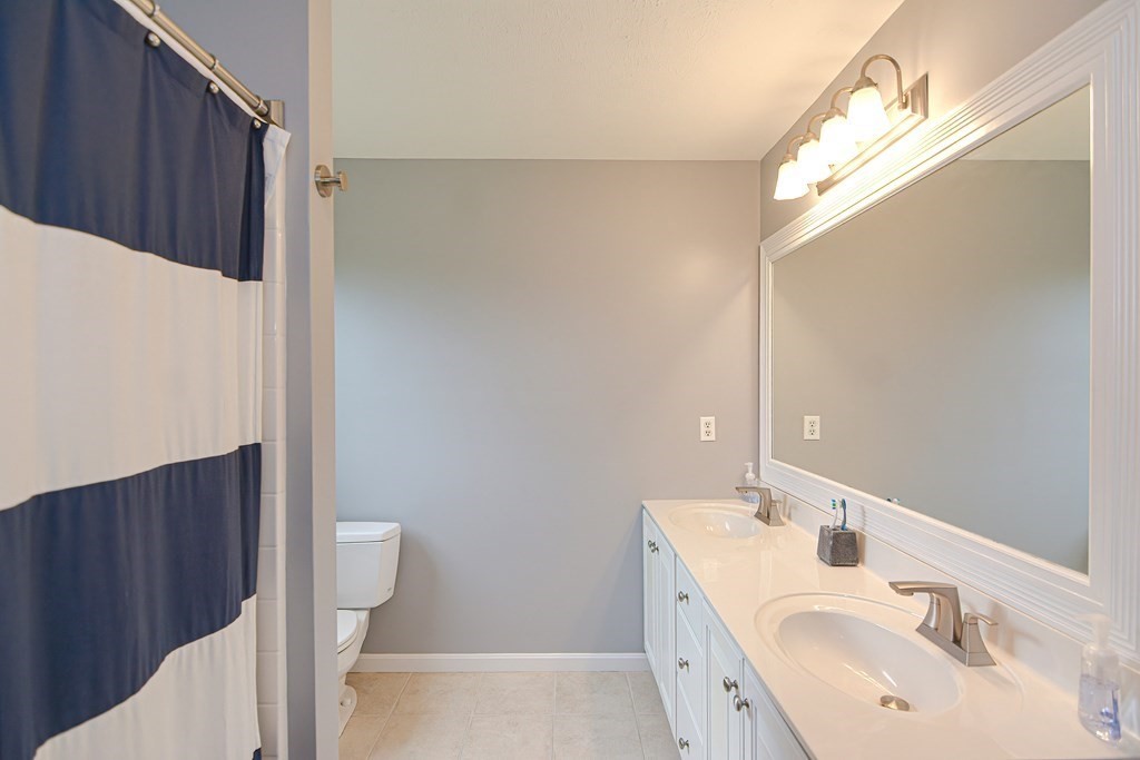 261 Billings Road Fitchburg, MA 01420 - Photo 20 of 42 Gallery Image 20