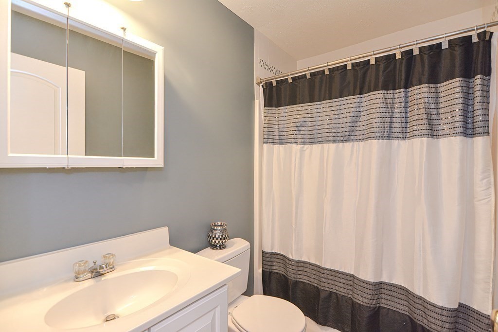 261 Billings Road Fitchburg, MA 01420 - Photo 28 of 42 Gallery Image 28