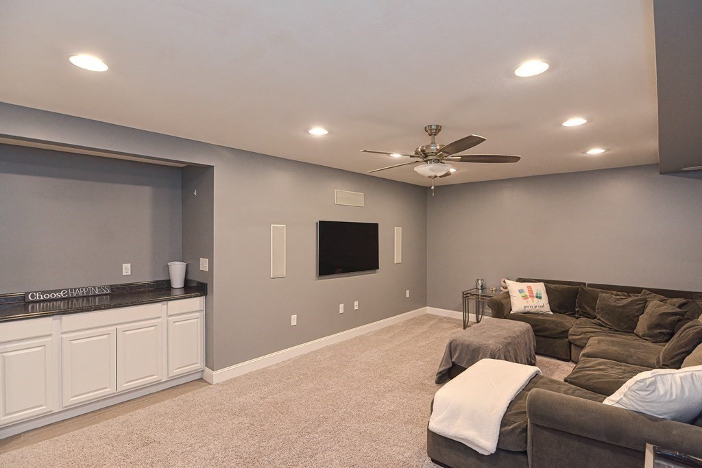 261 Billings Road Fitchburg, MA 01420 - Photo 31 of 42 Gallery Image 31