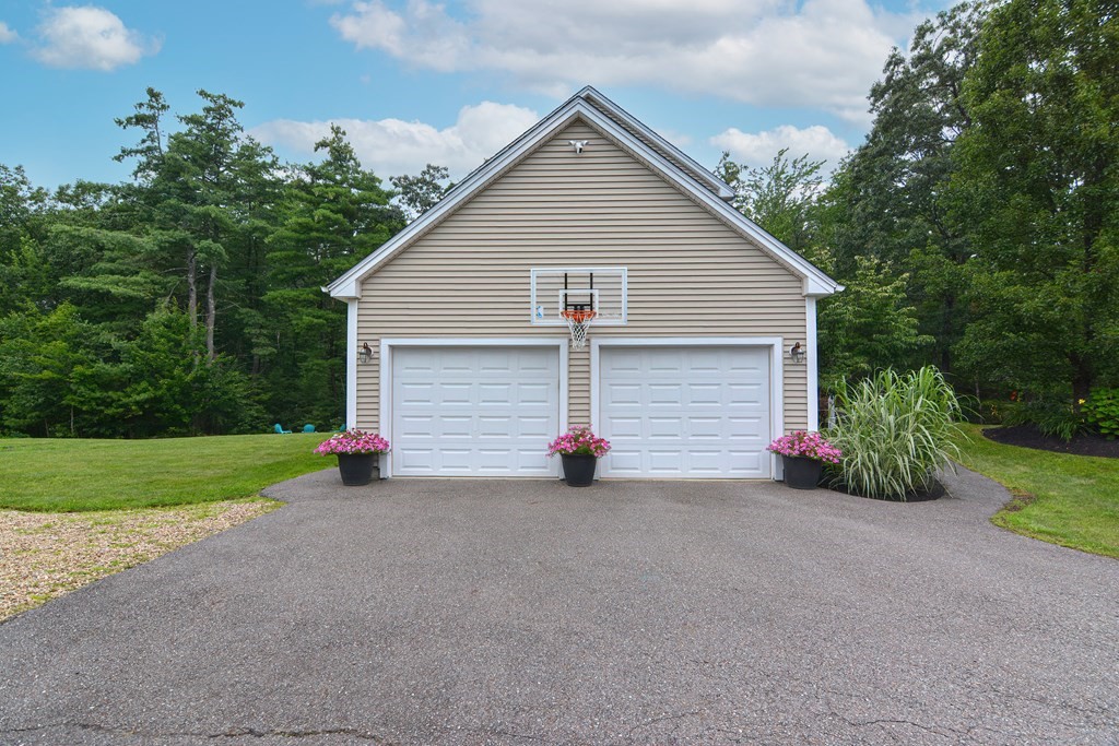 261 Billings Road Fitchburg, MA 01420 - Photo 39 of 42 Gallery Image 39