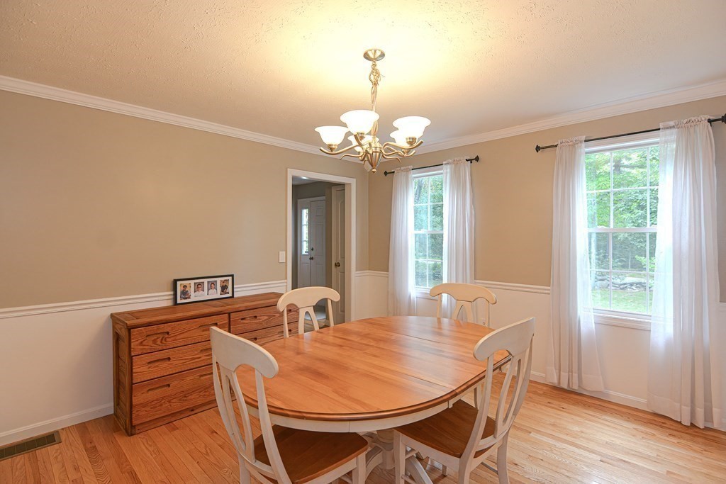 261 Billings Road Fitchburg, MA 01420 - Photo 8 of 42 Gallery Image 8