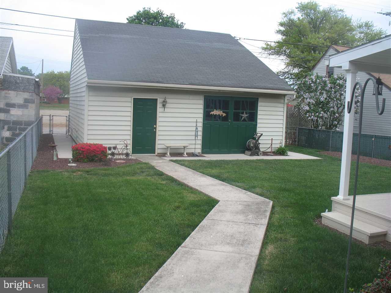 1643 Filbert Street York, PA 17404 - Photo 20 of 29 Gallery Image 20