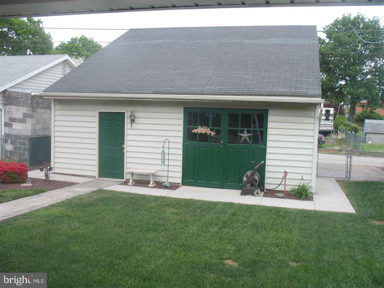 1643 Filbert Street York, PA 17404 - Photo 21 of 29 Gallery Image 21