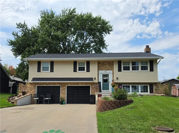 $325,000 | 546 Lisa Lane, Maryville, MO 64468