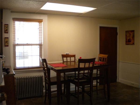 49 Red Spring Road Andover, MA 01810 - Photo 4 of 12 Gallery Image 4