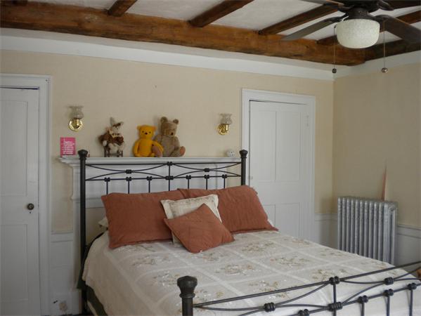 49 Red Spring Road Andover, MA 01810 - Photo 9 of 12 Gallery Image 9