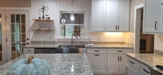 $564,900 | 7905 Whitcomb Road, Powell, TN 37849