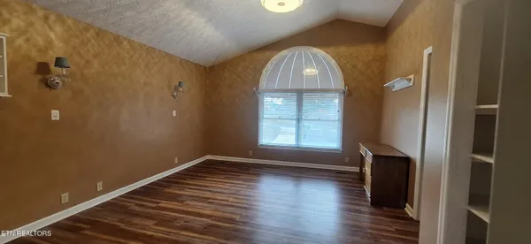 $564,900 | 7905 Whitcomb Road, Powell, TN 37849