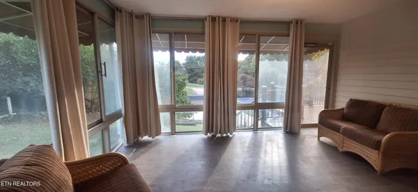 $564,900 | 7905 Whitcomb Road, Powell, TN 37849