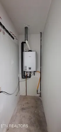 $564,900 | 7905 Whitcomb Road, Powell, TN 37849