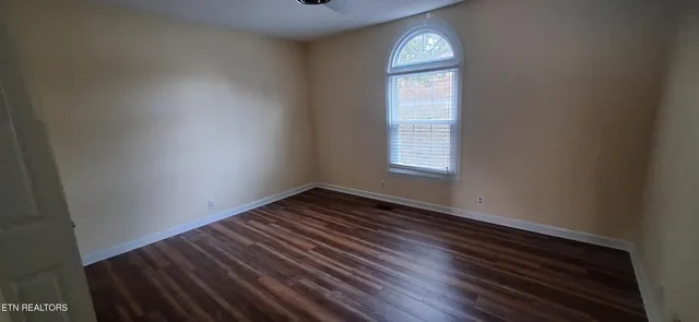 $564,900 | 7905 Whitcomb Road, Powell, TN 37849