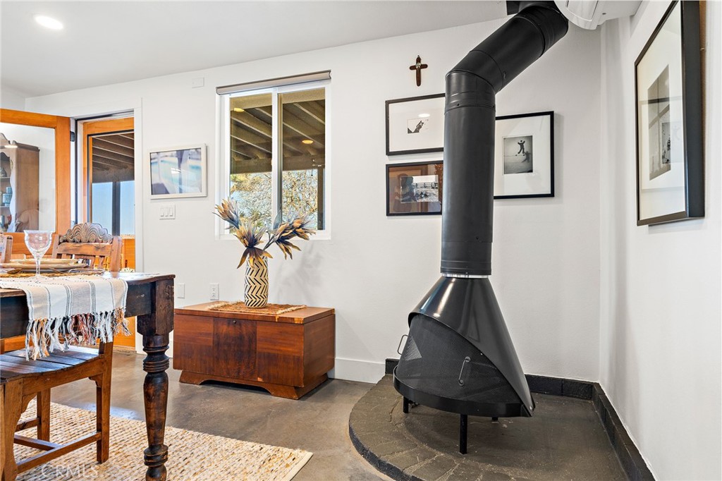4212 Oneill Road Joshua Tree, CA 92252 - Photo 11 of 60 a living room with furniture and a window