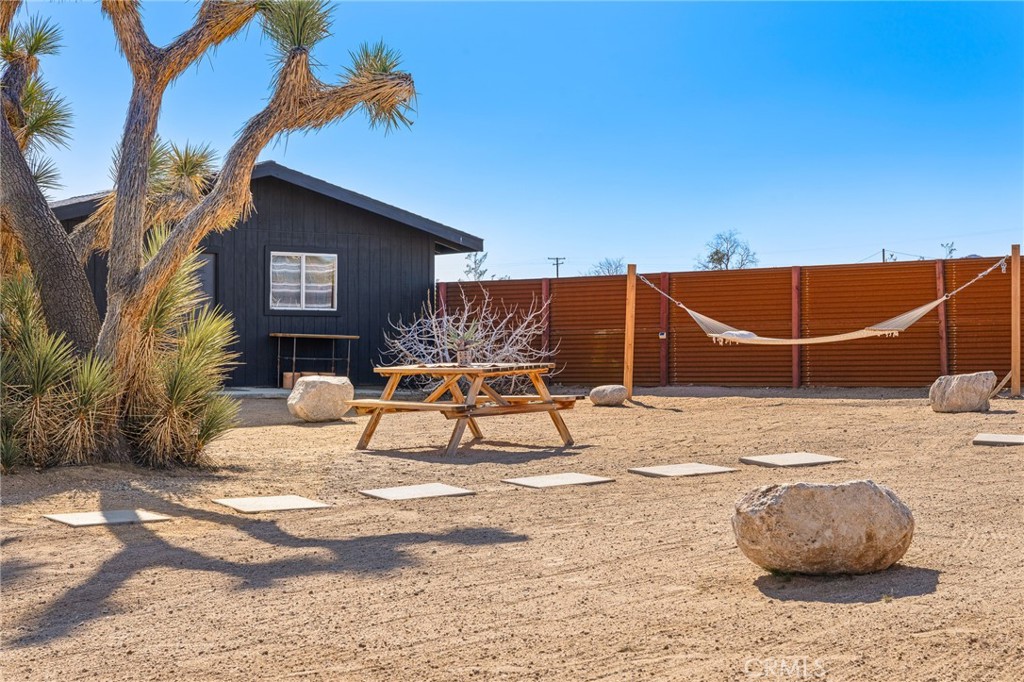 4212 Oneill Road Joshua Tree, CA 92252 - Photo 36 of 60