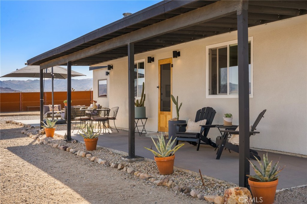 4212 Oneill Road Joshua Tree, CA 92252 - Photo 43 of 60 a outdoor space with furniture