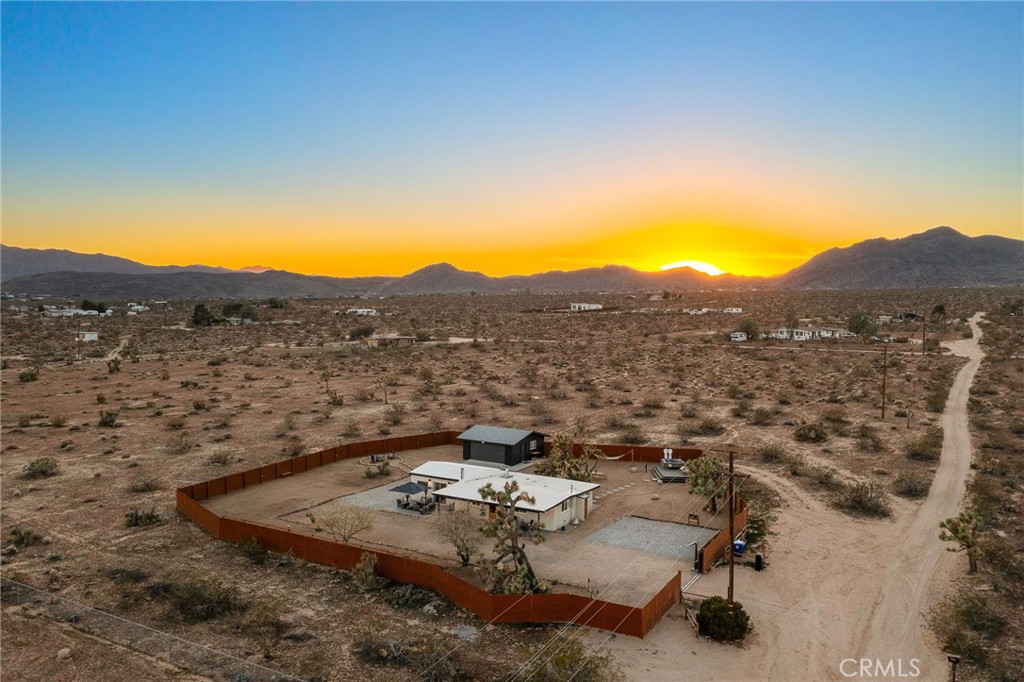 4212 Oneill Road Joshua Tree, CA 92252 - Photo 47 of 60 a view of a mountain in the distance